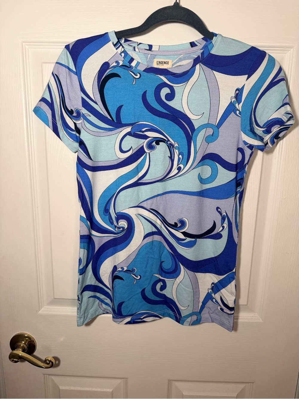 L'AGENCE Light and Royal Blue Swirl Tee - Picture 3 of 3